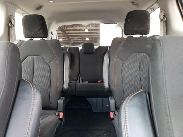 Photo 10 from auction – 2017 CHRYSLER PACIFICA T with VIN 2C4RC1DG9HR578031