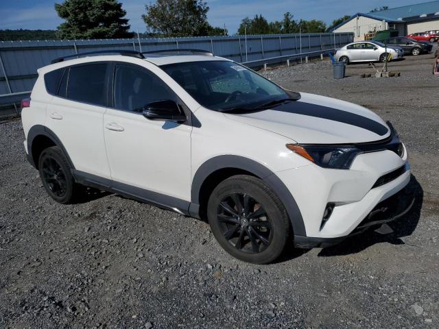 Photo 4 from auction – 2018 TOYOTA RAV4 ADVEN with VIN 2T3RFREV6JW700827