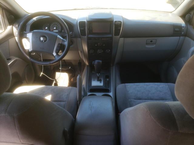 Photo 8 from auction – 2005 KIA SORENTO EX with VIN KNDJD733255438682