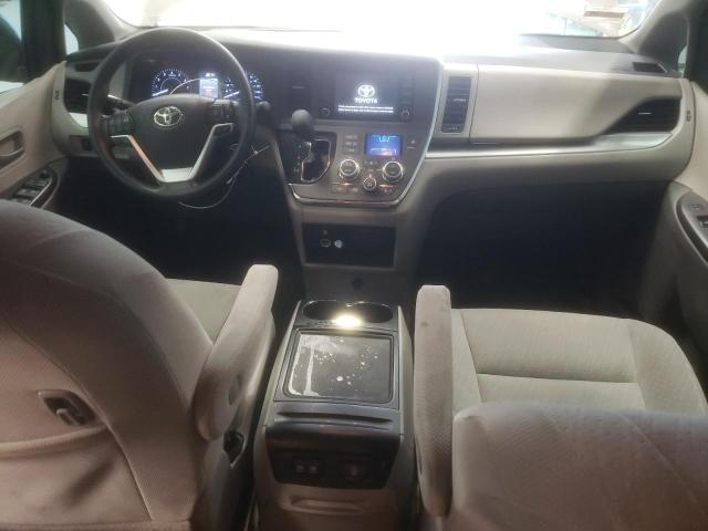 Photo 8 from auction – 2018 TOYOTA SIENNA LE with VIN 5TDKZ3DC3JS929361