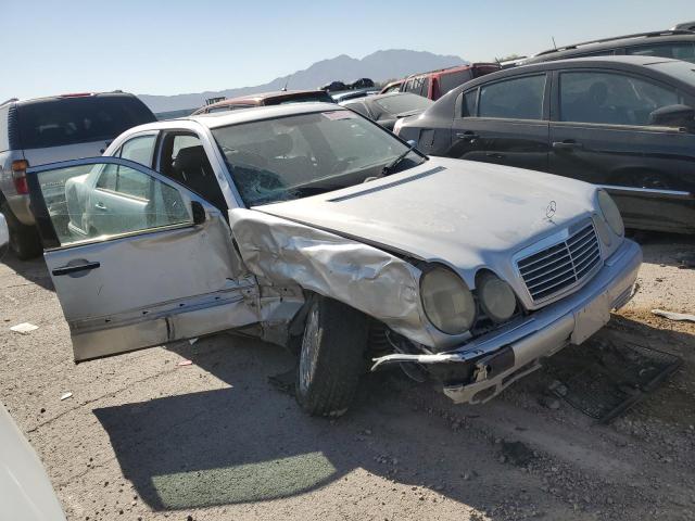 Photo 4 from auction – 1998 MERCEDES-BENZ E 320 with VIN WDBJF65F3WA548367