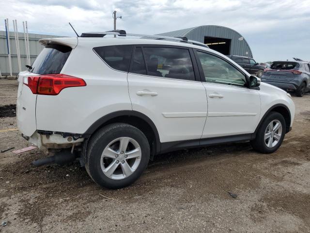 Photo 3 from auction – 2014 TOYOTA RAV4 XLE with VIN JTMWFREVXED036764