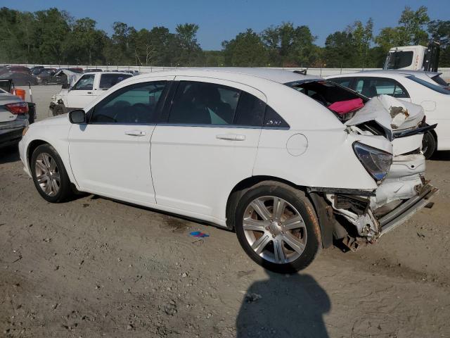 Photo 2 from auction – 2013 CHRYSLER 200 TOURIN with VIN 1C3CCBBB1DN694080