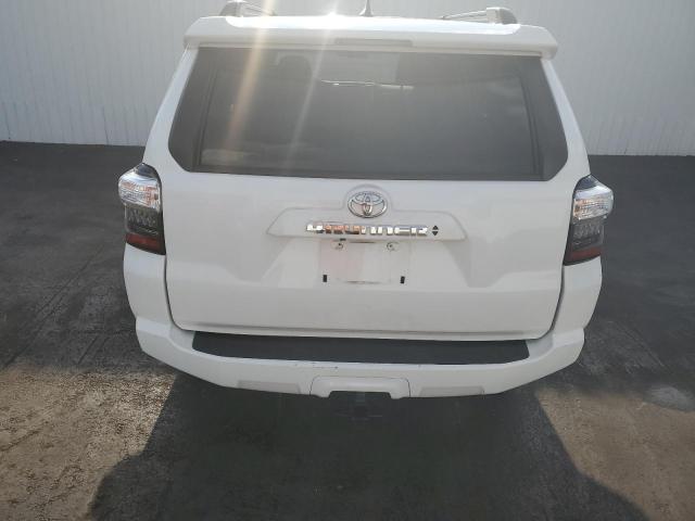 Photo 6 from auction – 2022 TOYOTA 4RUNNER SR with VIN JTEEU5JR9N5259578