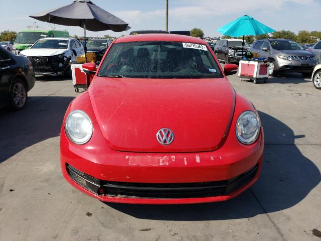 Photo 5 from auction – 2012 VOLKSWAGEN BEETLE with VIN 3VWJX7AT2CM661982