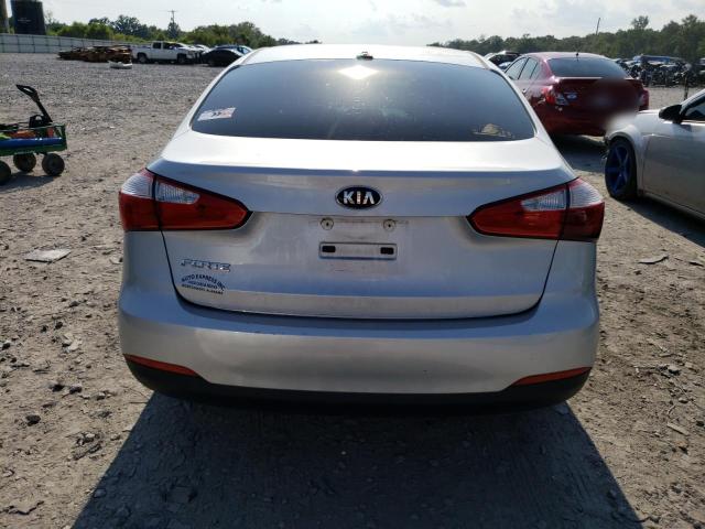 Photo 6 from auction – 2016 KIA FORTE LX with VIN KNAFK4A69G5520903