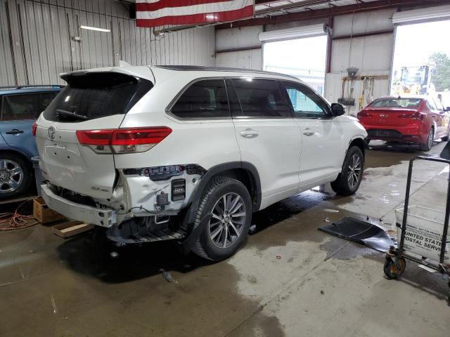 Снимка 3 от търг – 2017 TOYOTA HIGHLANDER с VIN 5TDJZRFH5HS420535