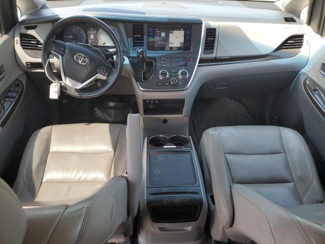 Photo 8 from auction – 2017 TOYOTA SIENNA XLE with VIN 5TDYZ3DC7HS805985