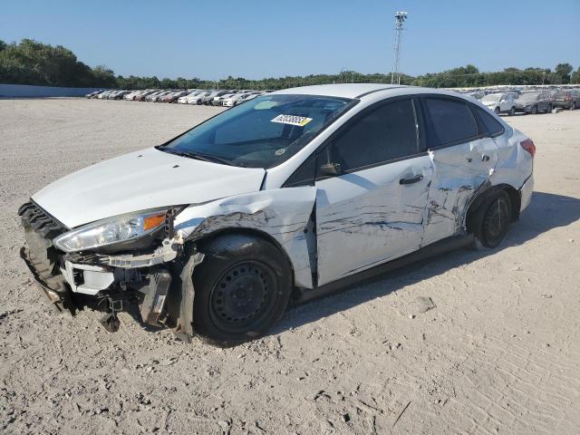 FORD FOCUS S 2016 with VIN 1FADP3E22GL324543 - Photo from auction