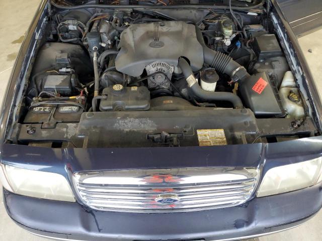 Photo 11 from auction – 2002 FORD CROWN VICT with VIN 2FAFP73W22X146974