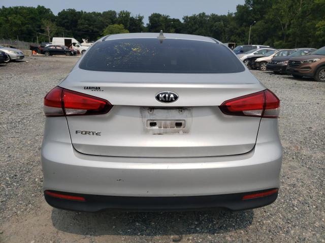 Снимка 6 от търг – 2017 KIA FORTE LX с VIN 3KPFK4A78HE092467