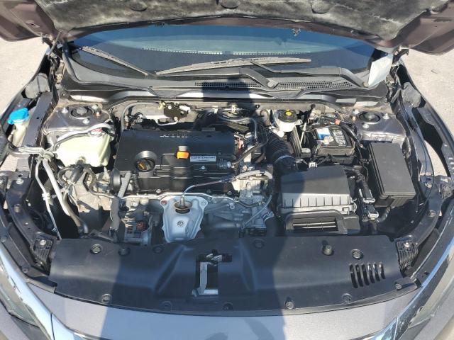 Photo 11 from auction – 2018 HONDA CIVIC LX with VIN 19XFC2F55JE035917