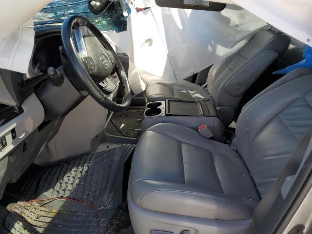 Photo 7 from auction – 2016 TOYOTA SIENNA XLE with VIN 5TDYK3DC2GS693020
