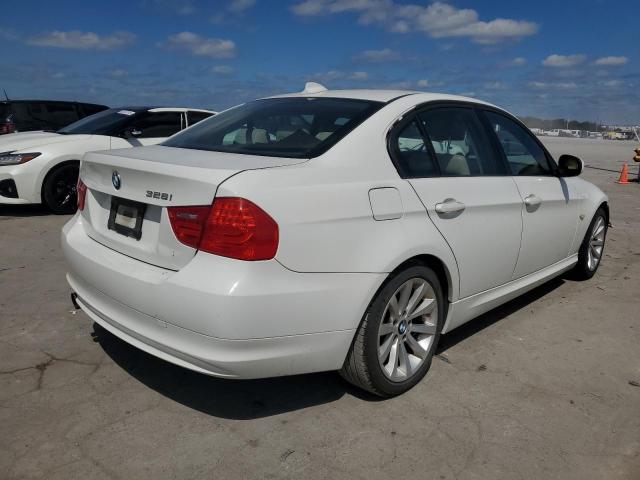 Снимка 3 от търг – 2011 BMW 328 I с VIN WBAPH7C58BE679056