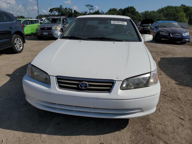 Photo 5 from auction – 2000 TOYOTA CAMRY CE with VIN 4T1BG22K7YU992586