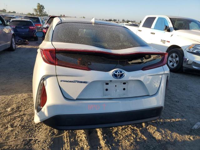 Photo 6 from auction – 2018 TOYOTA PRIUS PRIM with VIN JTDKARFP4J3095306