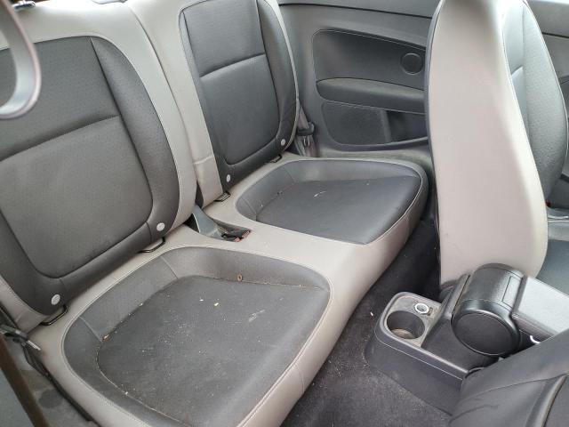 Photo 10 from auction – 2015 VOLKSWAGEN BEETLE 1.8 with VIN 3VWF17AT7FM641013
