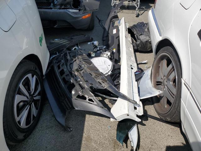 Photo 12 from auction – 2017 TOYOTA PRIUS PRIM with VIN JTDKARFP8H3026080