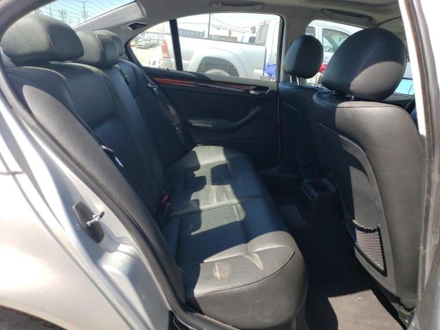 Photo 10 from auction – 2005 BMW 330 I with VIN WBAEV53425KM41673