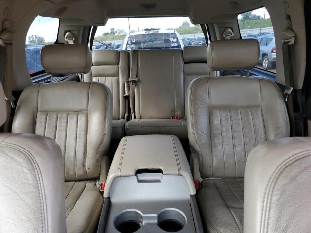 Photo 10 from auction – 2004 LINCOLN NAVIGATOR with VIN 5LMFU28R14LJ22277