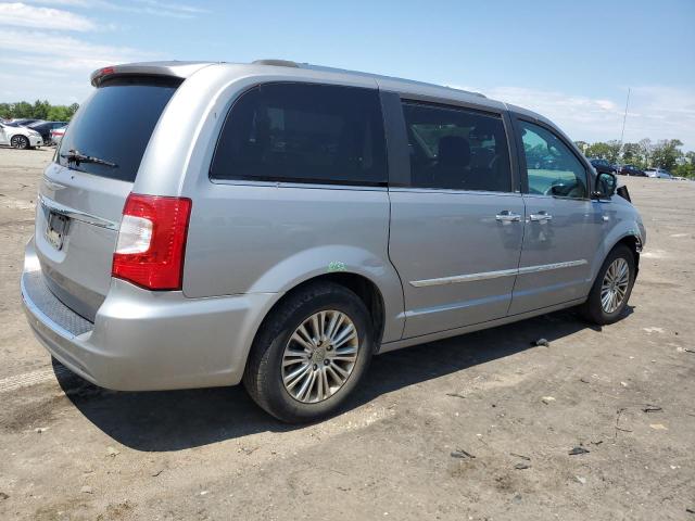 Photo 3 from auction – 2014 CHRYSLER TOWN & COU with VIN 2C4RC1CG8ER225339