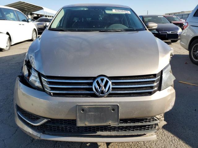Photo 5 from auction – 2015 VOLKSWAGEN PASSAT S with VIN 1VWAT7A35FC009410