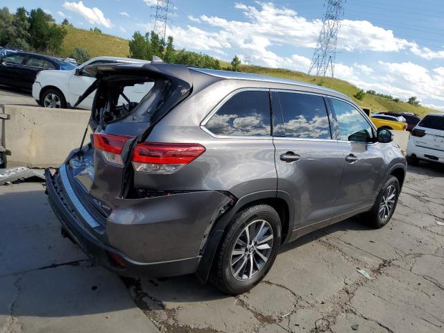 Photo 3 from auction – 2018 TOYOTA HIGHLANDER with VIN 5TDJZRFH3JS556989