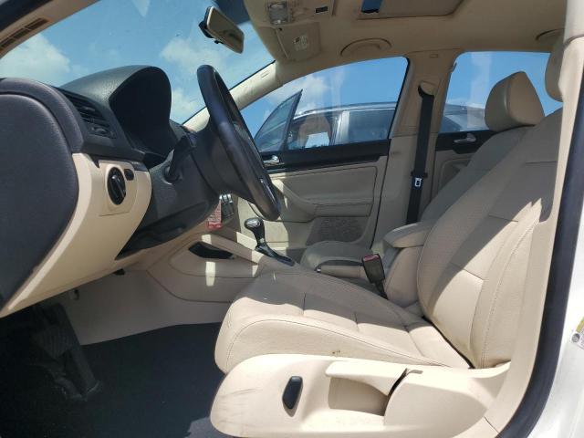 Photo 7 from auction – 2010 VOLKSWAGEN JETTA WOLF with VIN 3VWRJ7AJ5AM047640