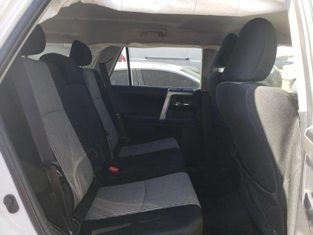 Photo 11 from auction – 2018 TOYOTA 4RUNNER SR with VIN JTEBU5JR1J5497129