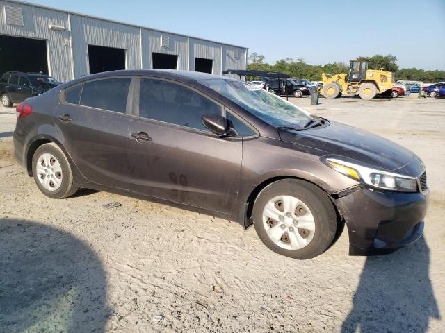 Photo 4 from auction – 2018 KIA FORTE LX with VIN 3KPFK4A73JE168702