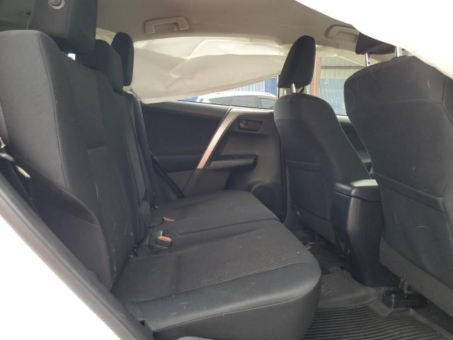 Photo 10 from auction – 2018 TOYOTA RAV4 LE with VIN JTMBFREV5JD246200