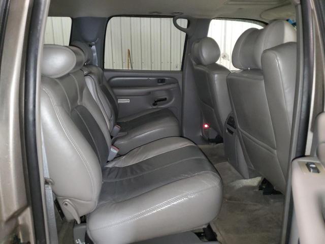 Photo 11 from auction – 2002 GMC DENALI XL with VIN 1GKFK66U72J279370