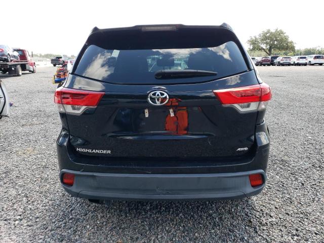Photo 6 from auction – 2018 TOYOTA HIGHLANDER with VIN 5TDBZRFH8JS814217