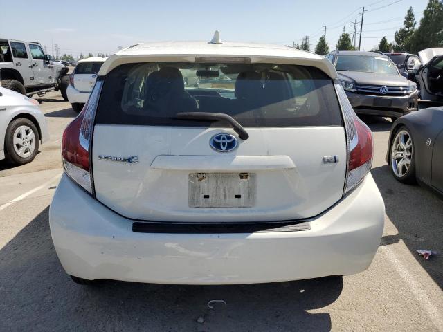 Photo 6 from auction – 2015 TOYOTA PRIUS C with VIN JTDKDTB32F1090857