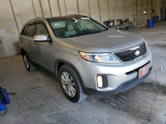 Photo 4 from auction – 2015 KIA SORENTO with VIN 5XYKUDA73FG550263