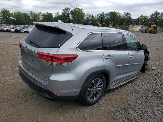 Photo 3 from auction – 2018 TOYOTA HIGHLANDER with VIN 5TDJZRFH5JS545668