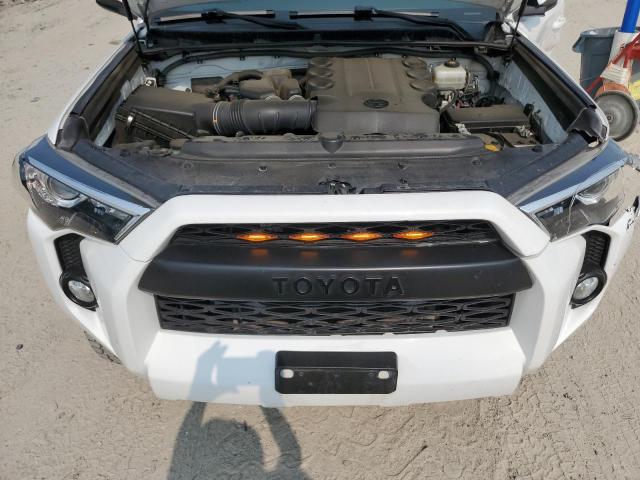 Photo 12 from auction – 2019 TOYOTA 4RUNNER SR with VIN JTEBU5JR9K5662524
