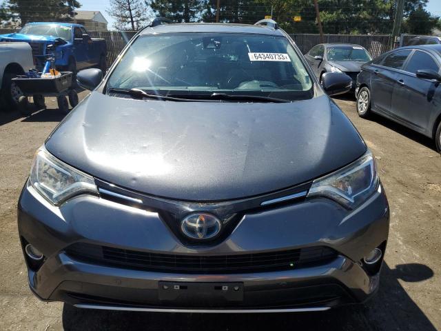 Photo 5 from auction – 2017 TOYOTA RAV4 with VIN JTMRJREV1HD100643