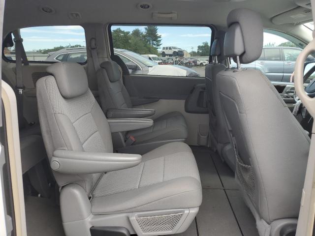 Photo 11 from auction – 2010 CHRYSLER TOWN & COU with VIN 2A4RR5D16AR373493