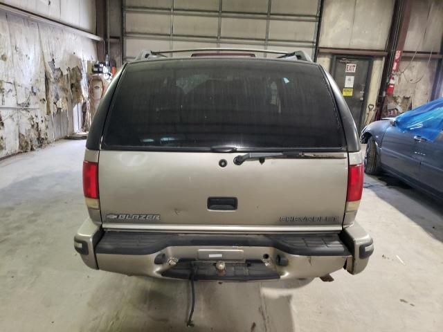 Photo 6 from auction – 1998 CHEVROLET BLAZER with VIN 1GNDT13W7W2233053
