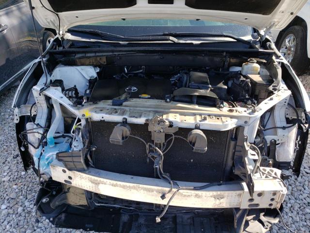 Photo 11 from auction – 2017 TOYOTA HIGHLANDER with VIN 5TDDZRFH4HS435766