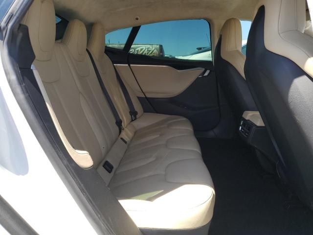 Снимка 10 от търг – 2015 TESLA MODEL S с VIN 5YJSA1E44FF113841