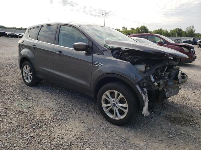 Photo 4 from auction – 2017 FORD ESCAPE SE with VIN 1FMCU9GD1HUE88633