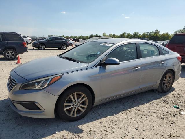 HYUNDAI SONATA SE 2017 with VIN 5NPE24AF0HH515525 - Photo from auction