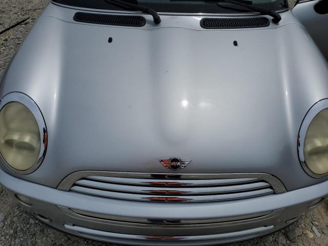 Снимка 11 от търг – 2005 MINI COOPER с VIN WMWRC335X5TK63025