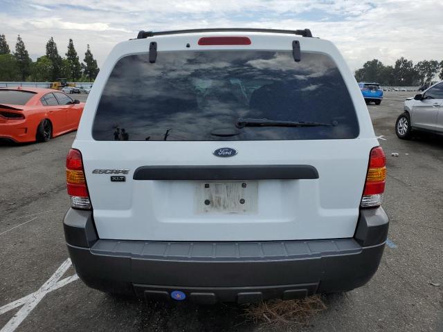 Photo 6 from auction – 2005 FORD ESCAPE XLT with VIN 1FMYU93105KA87177