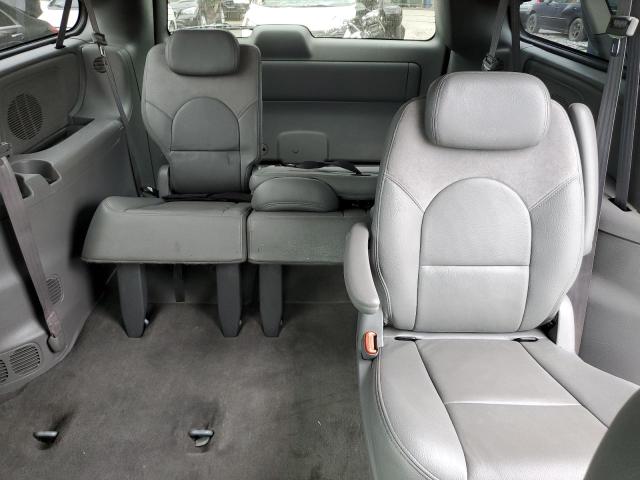 Photo 10 from auction – 2005 CHRYSLER TOWN&COUNT with VIN 2C4GP64L95R513858