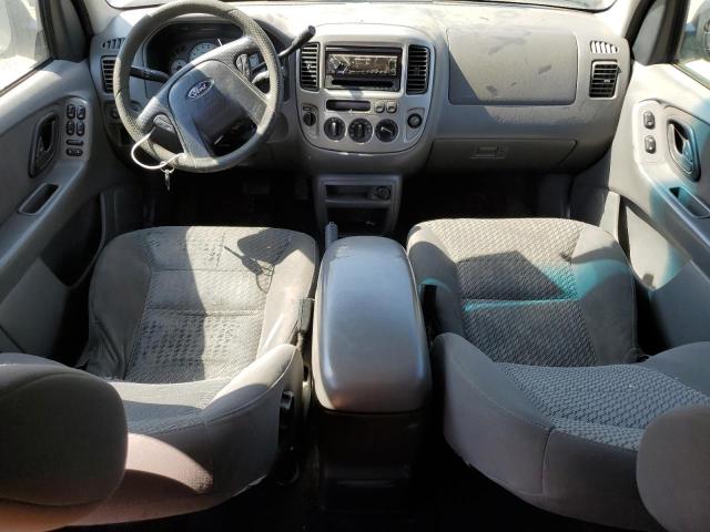 Photo 8 from auction – 2003 FORD ESCAPE XLT with VIN 1FMYU93103KB54891