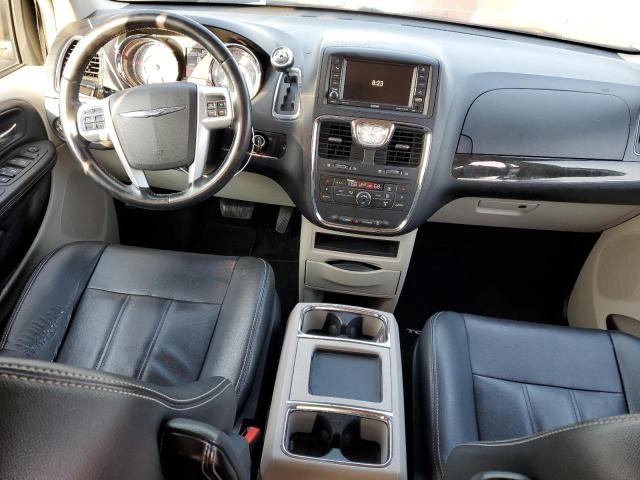 Photo 8 from auction – 2014 CHRYSLER TOWN & COU with VIN 2C4RC1BGXER357794