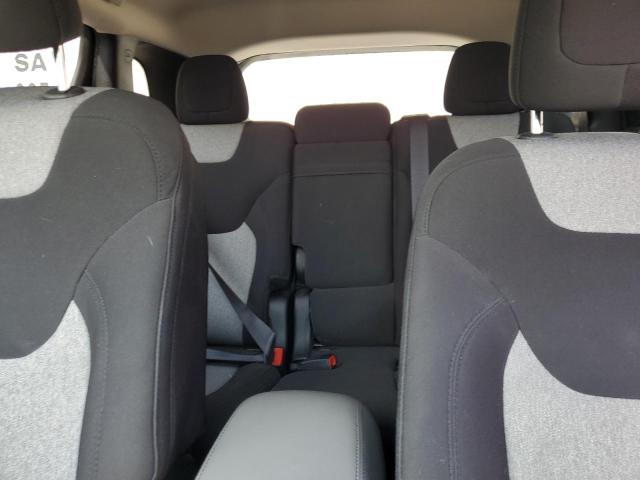 Photo 10 from auction – 2014 JEEP CHEROKEE L with VIN 1C4PJLCS0EW103434